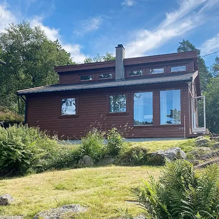 7 Person In Lyngdal, Cleaning Included *